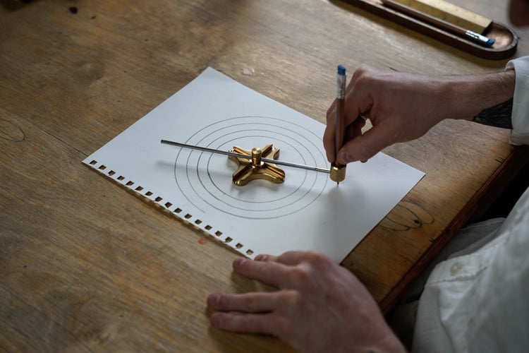 Elipso - Circle Drawing Shuttle